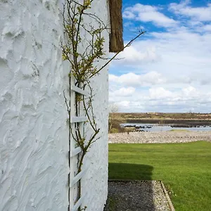 Dunguaire Thatched Vakantiehuis